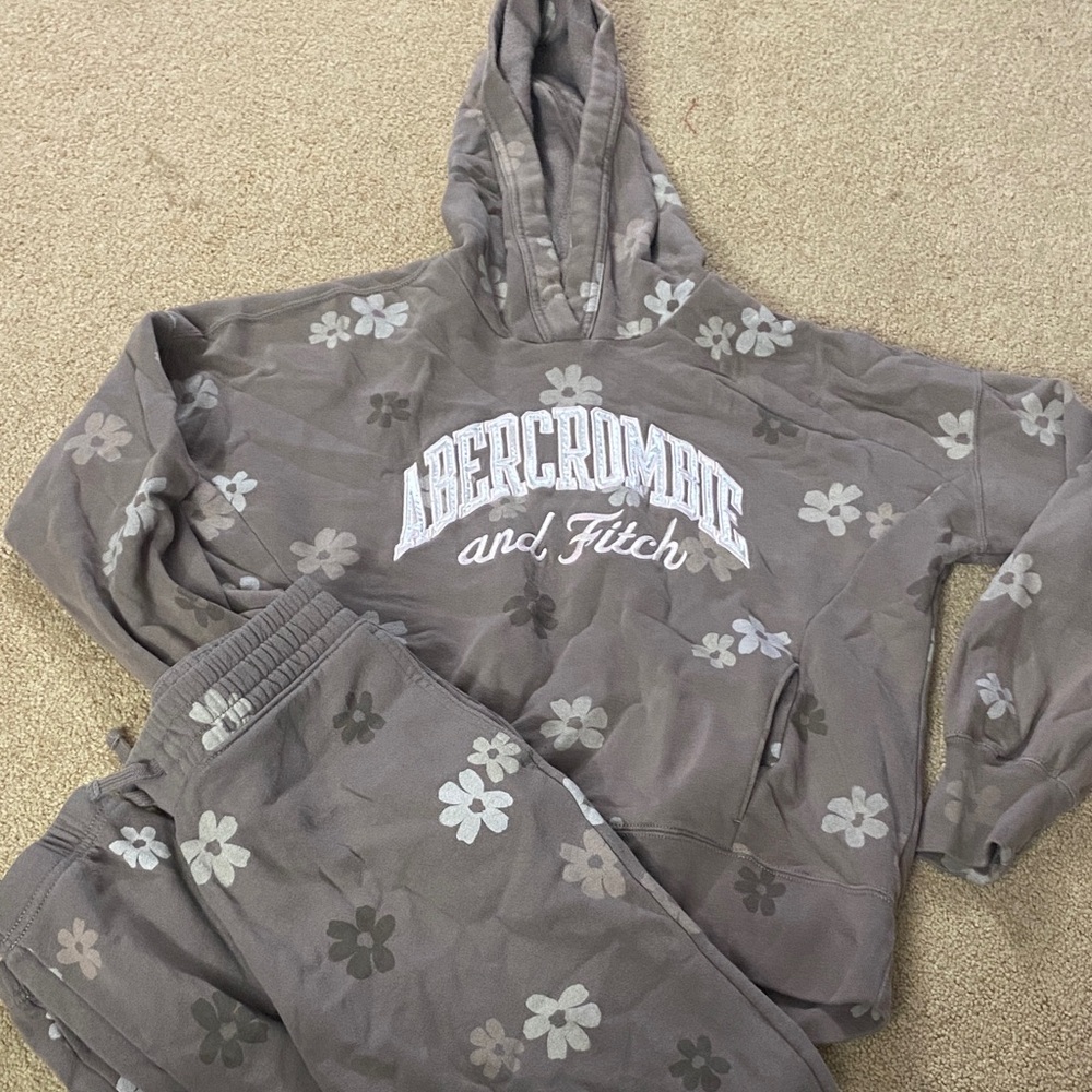 Girls 15/16 Abercrombie & Fitch Floral Hoodie and Joggers